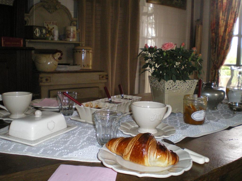 Blanzac  Au Bon Gre D'Hugoline B&B 외부 사진
